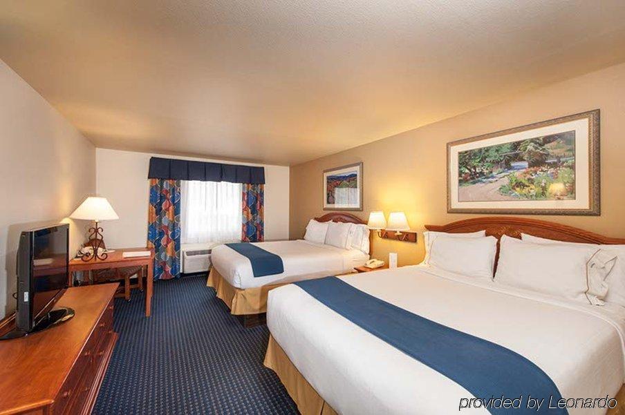Holiday Inn Express Hotel & Suites - Paso Robles By Ihg Eksteriør billede