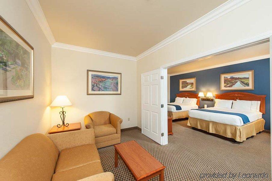Holiday Inn Express Hotel & Suites - Paso Robles By Ihg Eksteriør billede