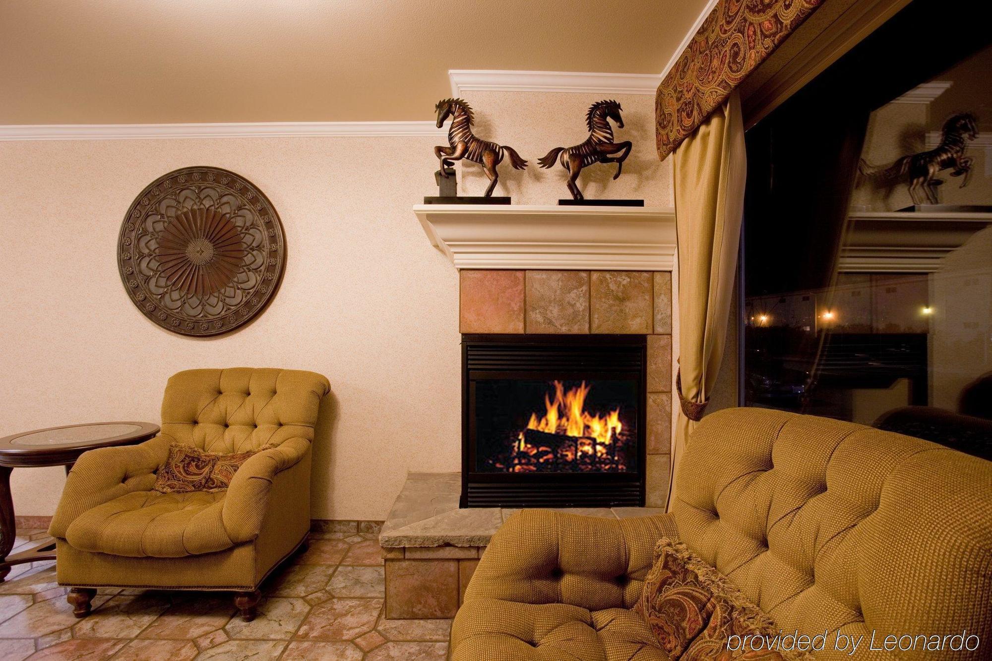 Holiday Inn Express Hotel & Suites - Paso Robles By Ihg Eksteriør billede