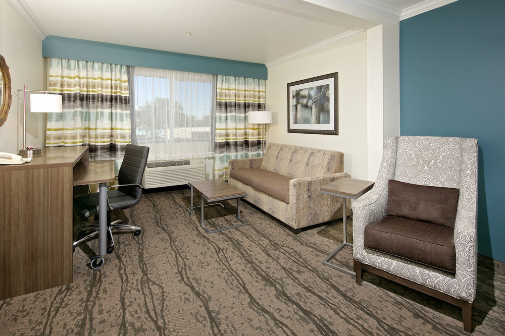 Holiday Inn Express Hotel & Suites - Paso Robles By Ihg Eksteriør billede